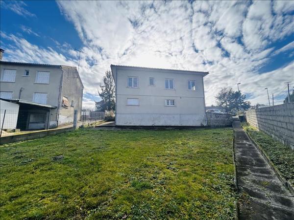 Maison à vendre |  La Roche-Chalais |  6 pièces | 125 m²