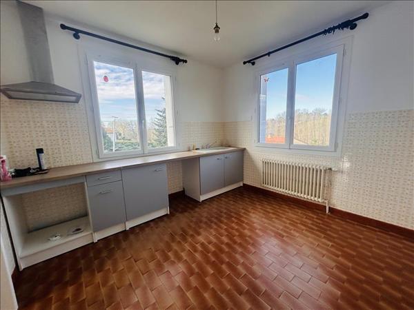 Maison à vendre |  La Roche-Chalais |  6 pièces | 125 m²