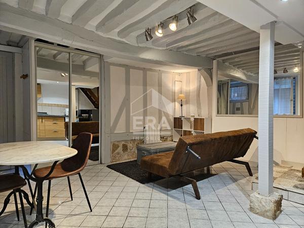 Studio meublé en cour intérieure en centre ville de Rouen
