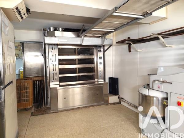 Boulangerie à vendre 218 m² Sours