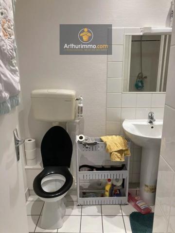 Location                                                      Appartement
                        
                     2 pièces                      27 m2                     à Josselin