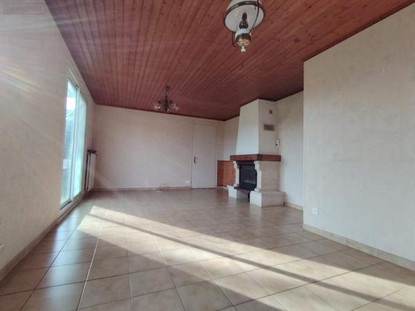 Maison à vendre à Chasseneuil-du-Poitou dans la Vienne (86360), ref : 018/1017M