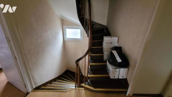 Immeuble mixte commerce/habitation