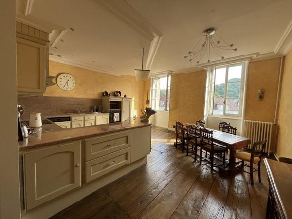 Appartement à vendre |  Beaulieu-sur-Dordogne |  6 pièces | 144 m²