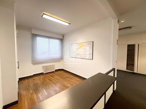 A Louer Local Commercial de 120m2- Emplacement idéal