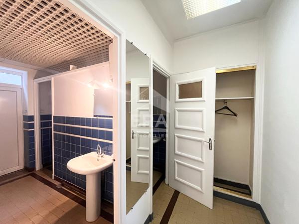 A Louer Local Commercial de 120m2- Emplacement idéal