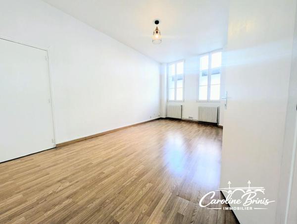 APPARTEMENT RENOVE - BORDEAUX VICTOIRE- T2 DE 40.50 m2