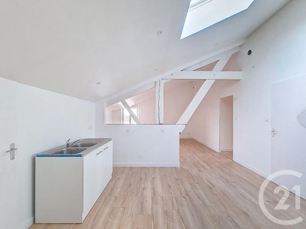 Immeuble à vendre  210 m2 LUCON - 85