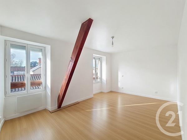 Immeuble à vendre  210 m2 LUCON - 85