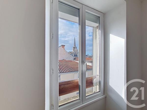 Immeuble à vendre  210 m2 LUCON - 85