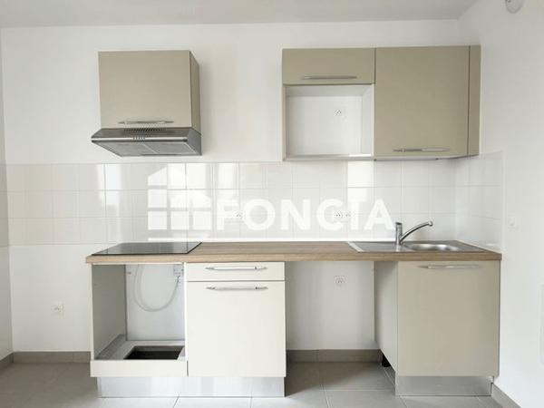 Location Appartement 4 pièces 80.8 m² - 7 RUE ANNE FRANCK Floirac 33270