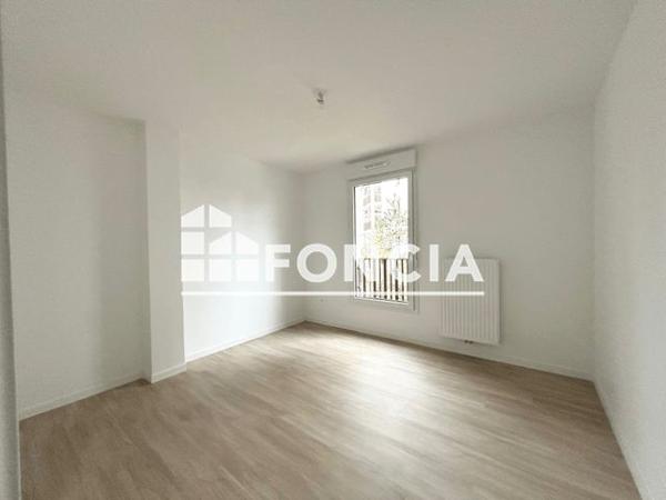 Location Appartement 4 pièces 80.8 m² - 7 RUE ANNE FRANCK Floirac 33270