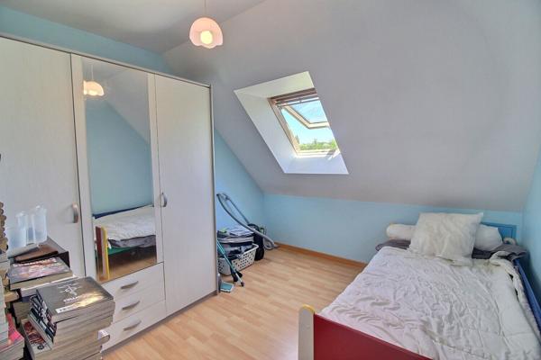 Maison 4 chambres avec jardin clos et double garage secteur MAINTENON