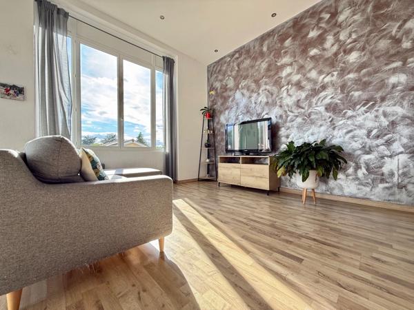 Maison à vendre 4 pièces LE CHAMBON FEUGEROLLES (42)