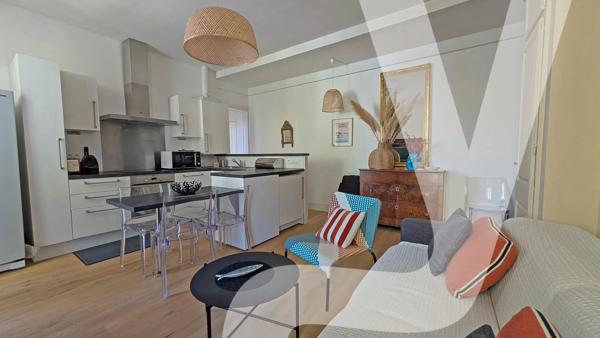 Appartement de charme rénové – Hypercentre Arcachon, dans villa arcachonnaise avec parking - 33120 Arcachon - Réf 86872621