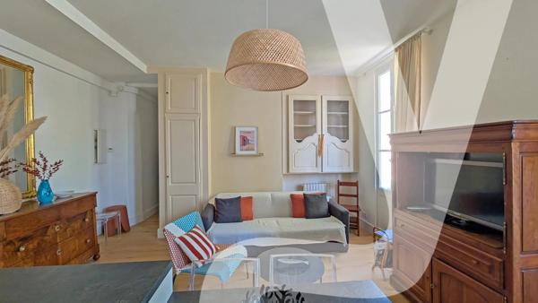 Appartement de charme rénové – Hypercentre Arcachon, dans villa arcachonnaise avec parking - 33120 Arcachon - Réf 86872621