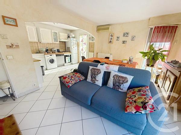 Appartement F3 à vendre  3 pièces - 66,66 m 2   JUAN LES PINS  - 06