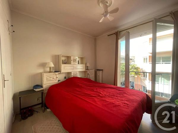 Appartement F3 à vendre  3 pièces - 66,66 m 2   JUAN LES PINS  - 06