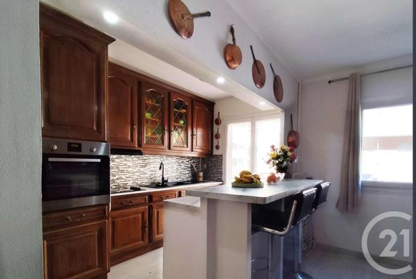 Appartement F3 à vendre  3 pièces - 66,66 m 2   JUAN LES PINS  - 06