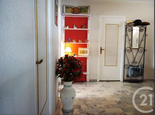 Appartement F3 à vendre  3 pièces - 66,66 m 2   JUAN LES PINS  - 06