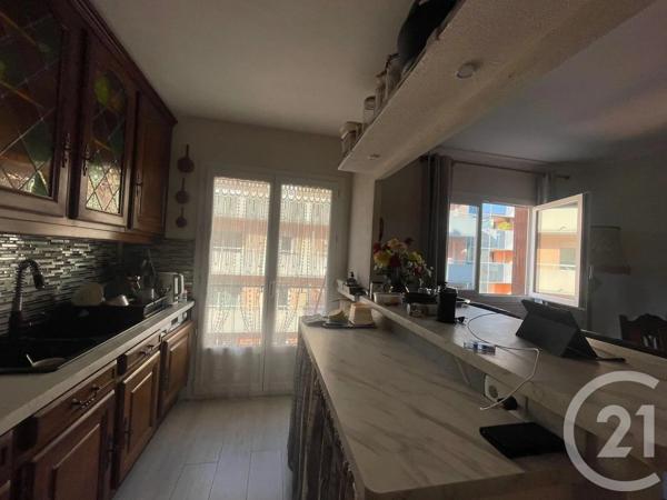 Appartement F3 à vendre  3 pièces - 66,66 m 2   JUAN LES PINS  - 06