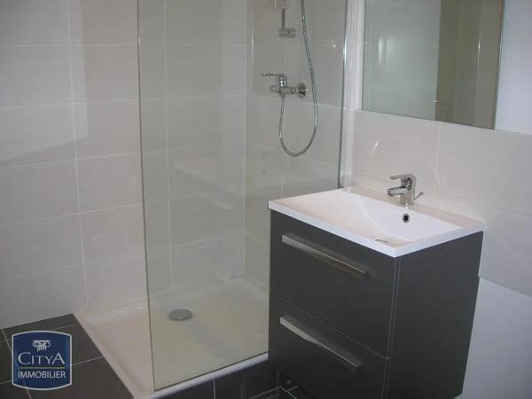 Appartement à louer 2 pièces 45.9m² Fontaines-sur-Saône (69270)
