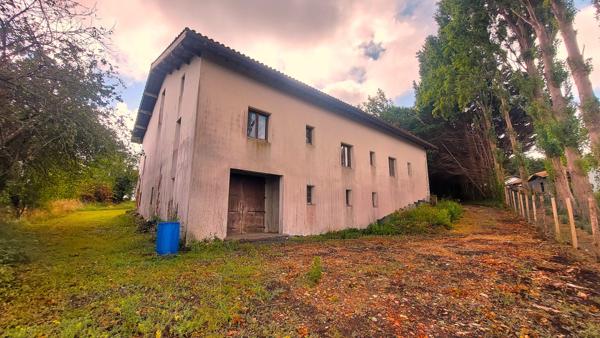 Guiche (64520) Guiche - Maison en construction sur terrain constructible