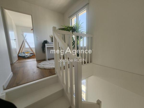 Appartement à BORDEAUX, 33800 - 5 pièces 107m²