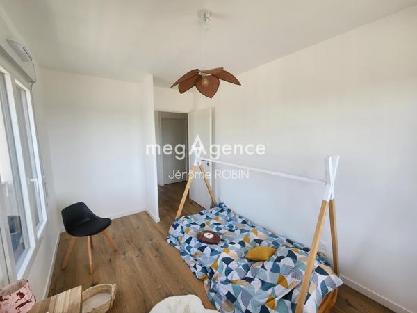 Appartement à BORDEAUX, 33800 - 5 pièces 107m²