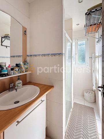 Vente
                Maison155 m² - 8 Pièces -
                    SAINT GEORGES D OLERON (17190)