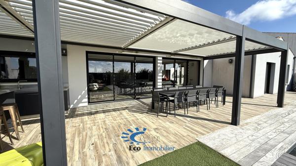 SAINT-ROGATIEN MAISON CONTEMPORAINE 4 CHAMBRES AVEC PISCINE  Saint rogatien