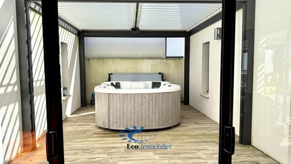 SAINT-ROGATIEN MAISON CONTEMPORAINE 4 CHAMBRES AVEC PISCINE  Saint rogatien