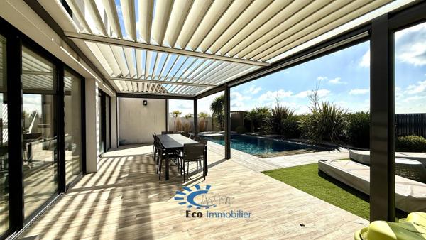 SAINT-ROGATIEN MAISON CONTEMPORAINE 4 CHAMBRES AVEC PISCINE  Saint rogatien