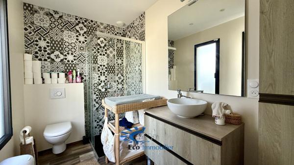 SAINT-ROGATIEN MAISON CONTEMPORAINE 4 CHAMBRES AVEC PISCINE  Saint rogatien