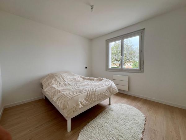 Maison entièrement rénovée - 3 Chambres et 1 Bureau - Plain-pied