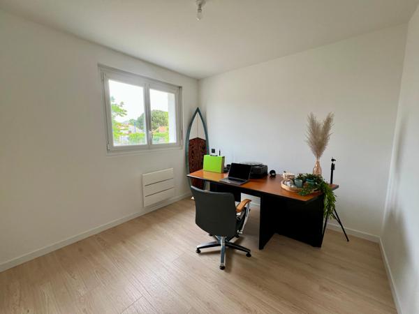 Maison entièrement rénovée - 3 Chambres et 1 Bureau - Plain-pied
