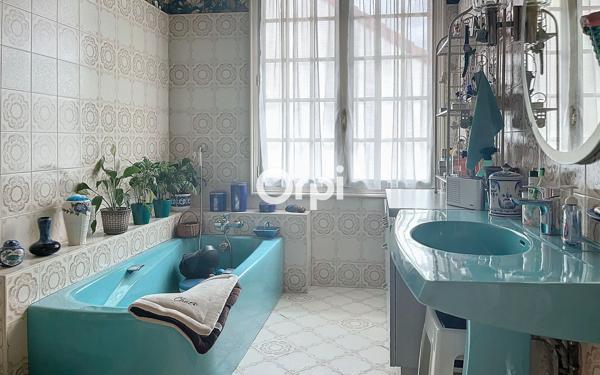 Maison à vendre    4 pièces • 151 m2 Montluçon