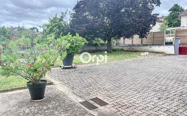 Maison à vendre    4 pièces • 151 m2 Montluçon