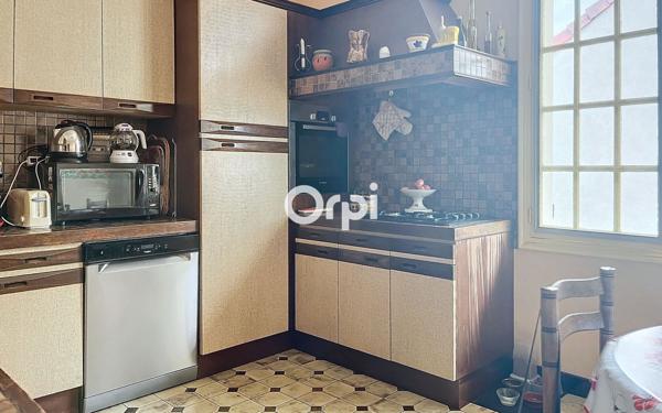 Maison à vendre    4 pièces • 151 m2 Montluçon