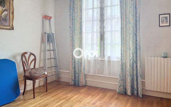 Maison à vendre    4 pièces • 151 m2 Montluçon