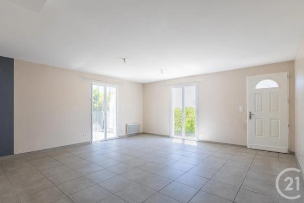 Maison à vendre  4 pièces - 90 m 2   LESCURE D ALBIGEOIS  - 81