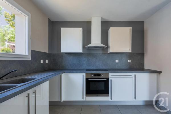 Maison à vendre  4 pièces - 90 m 2   LESCURE D ALBIGEOIS  - 81