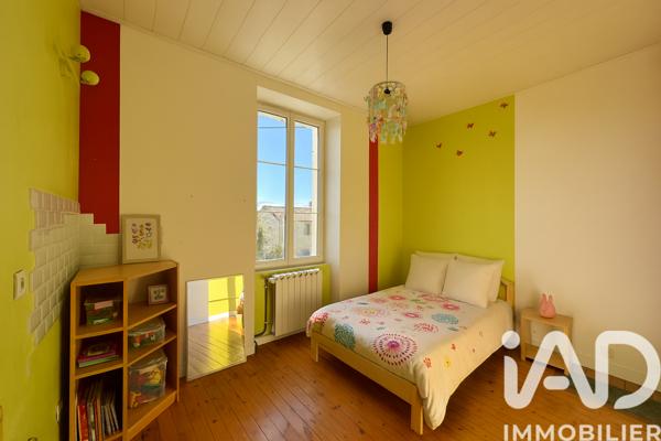 Maison à vendre 7 pièces 236 m² Sainte-Soulle