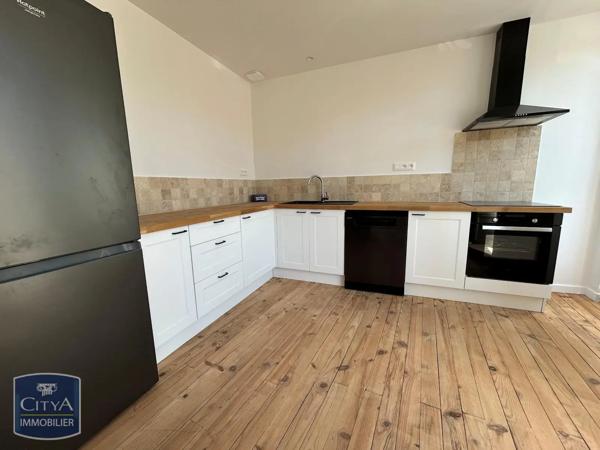 Appartement à louer 4 pièces 88.9m² Alençon (61000)