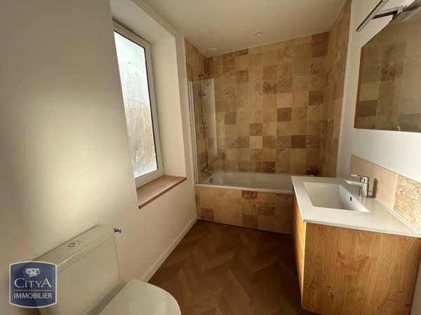 Appartement à louer 4 pièces 88.9m² Alençon (61000)