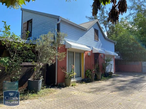 Appartement à louer 5 pièces 72.16m² Saint-Paul (97434)