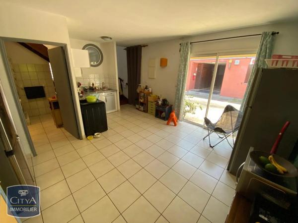 Appartement à louer 5 pièces 72.16m² Saint-Paul (97434)