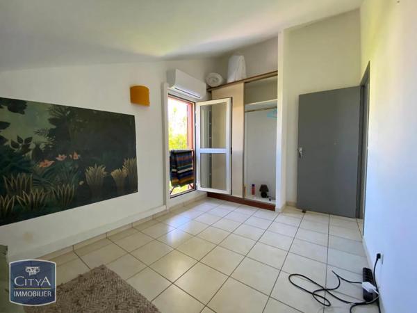 Appartement à louer 5 pièces 72.16m² Saint-Paul (97434)