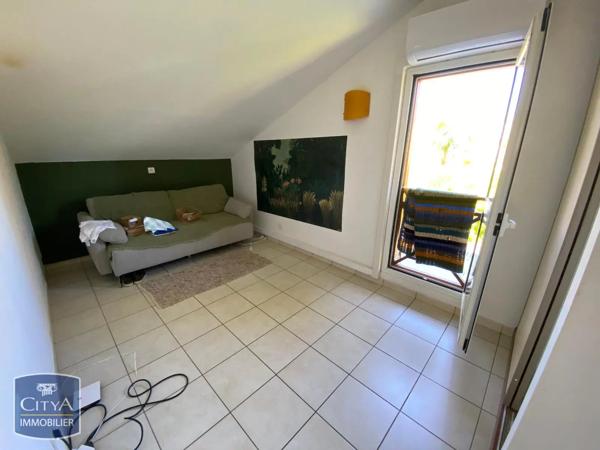 Appartement à louer 5 pièces 72.16m² Saint-Paul (97434)