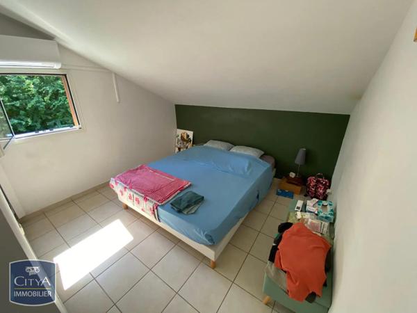 Appartement à louer 5 pièces 72.16m² Saint-Paul (97434)